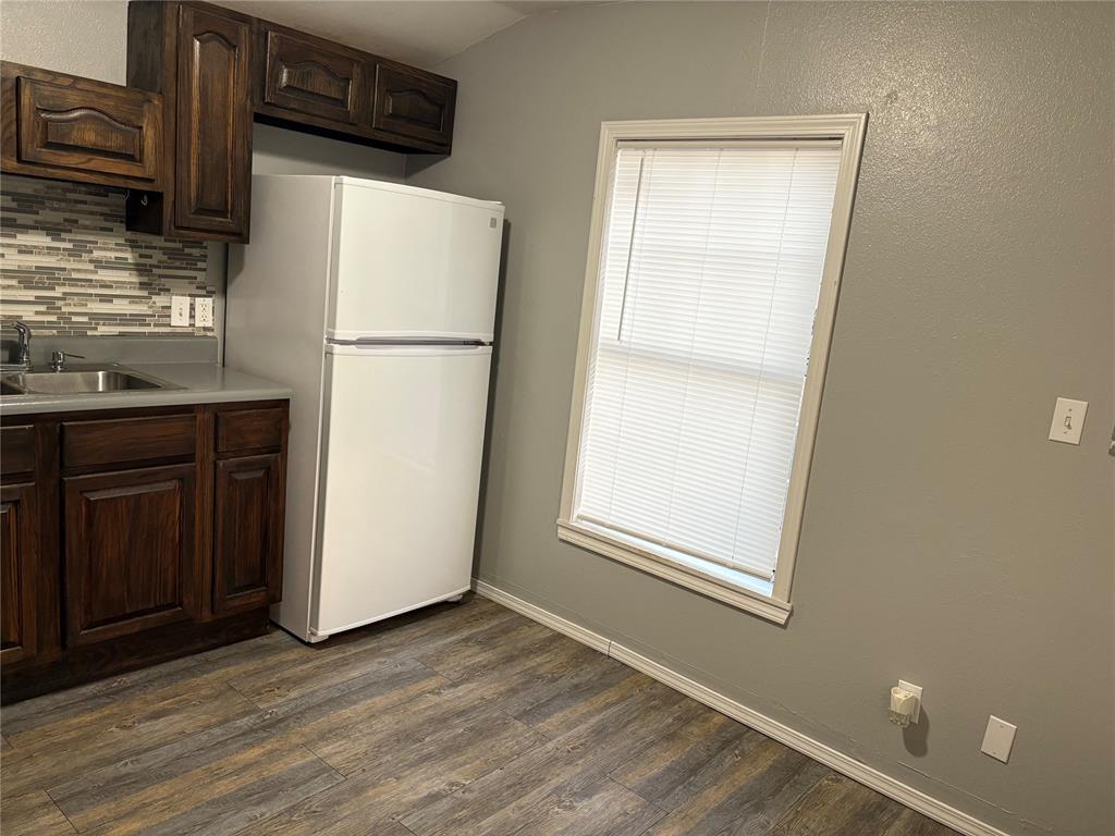 600 W Russell Avenue Property Photo 10