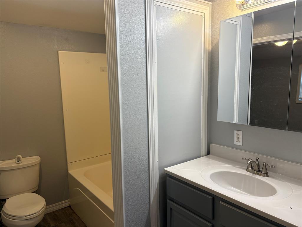 600 W Russell Avenue Property Photo 18