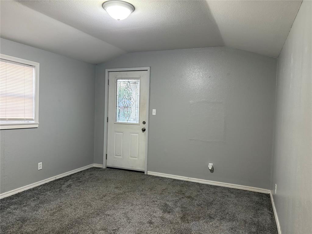 600 W Russell Avenue Property Photo 25