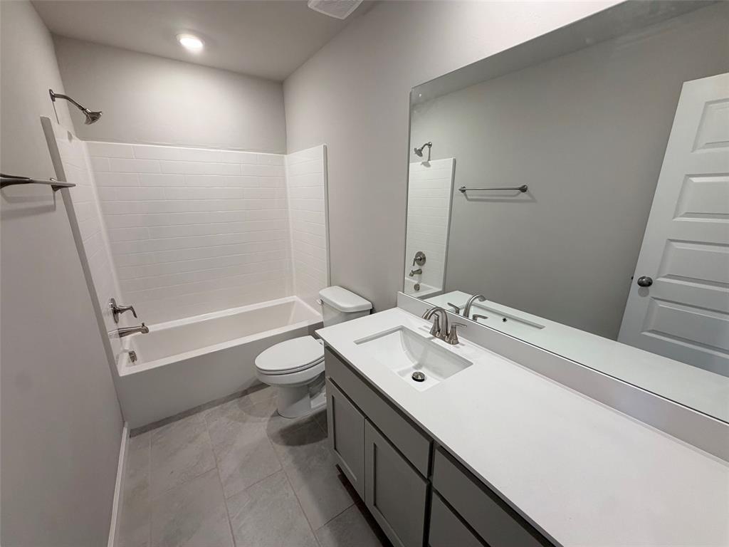3028 Nw 196th Street Property Photo 12