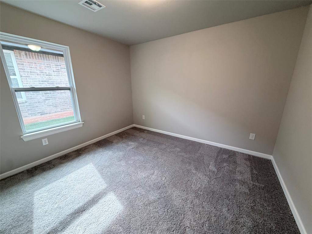 3028 Nw 196th Street Property Photo 13