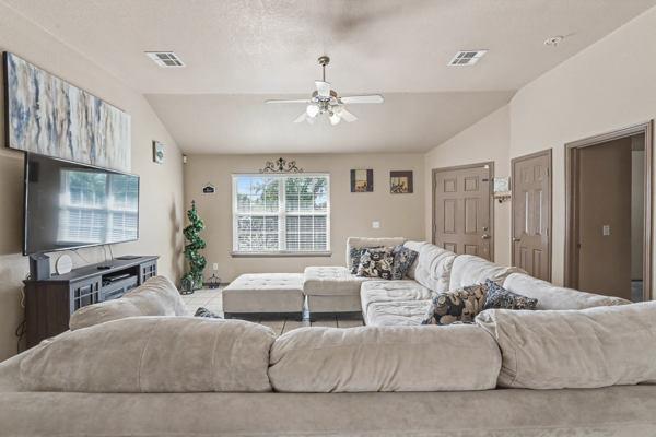 12372 Sw 6th Street Property Photo 3