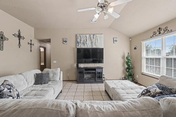 12372 Sw 6th Street Property Photo 4
