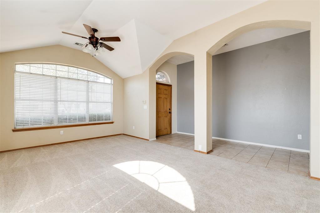 13624 Prairie View Lane Property Photo 2
