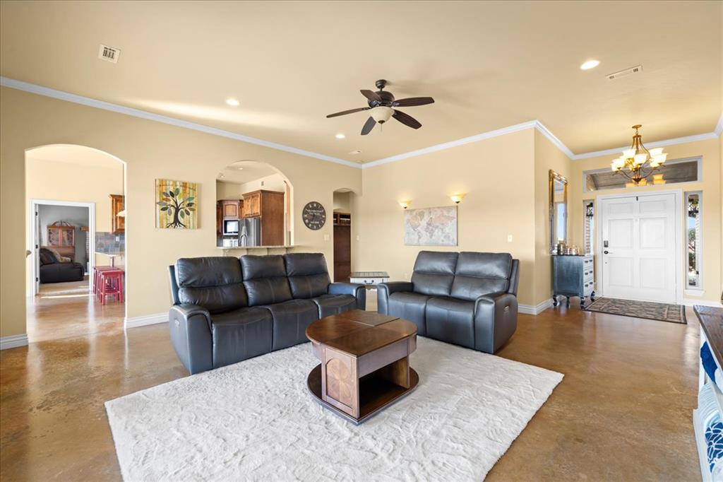 10300 Joseph Way Property Photo 3