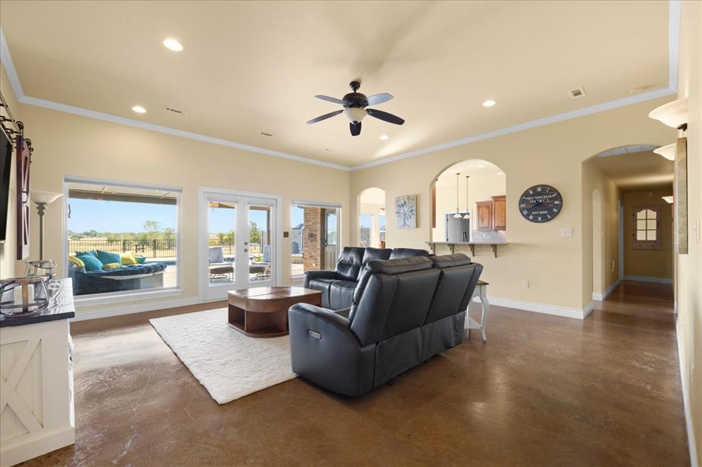10300 Joseph Way Property Photo 4