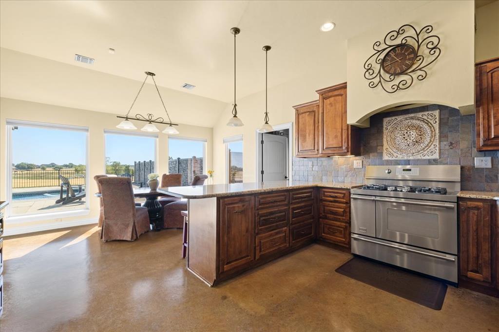 10300 Joseph Way Property Photo 7