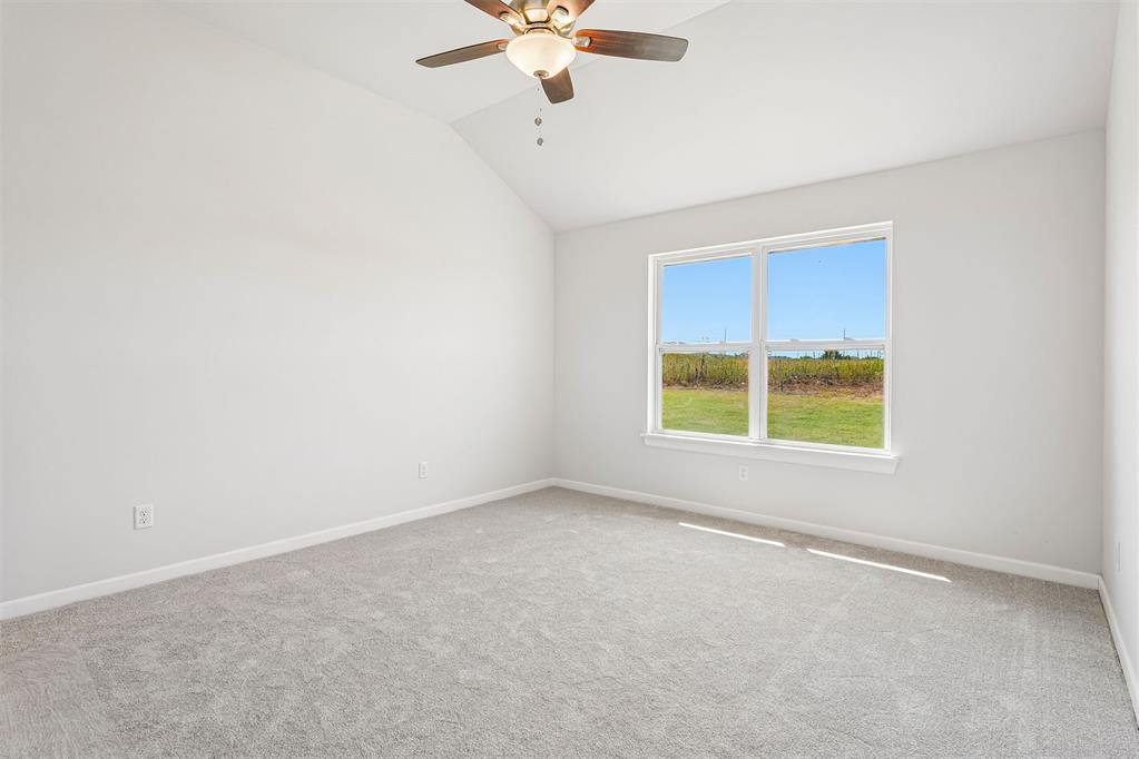 3032 Nw 196th Place Property Photo 13