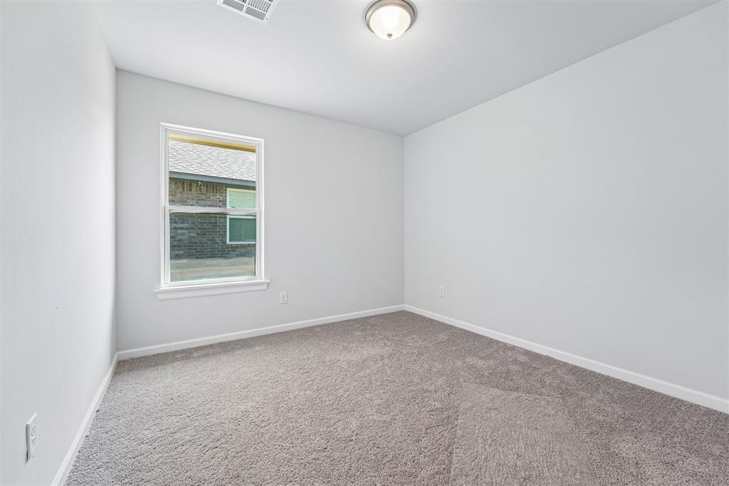 3032 Nw 196th Place Property Photo 21