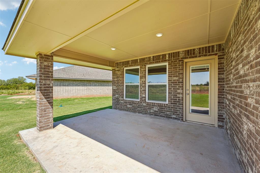 3032 Nw 196th Place Property Photo 24