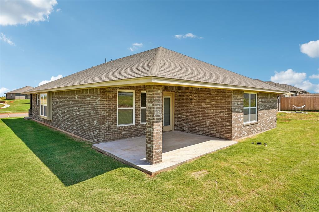 3032 Nw 196th Place Property Photo 25
