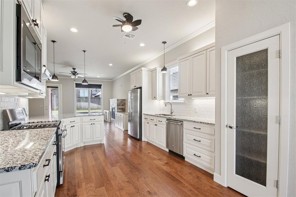 512 Mosswood Road Property Photo 12