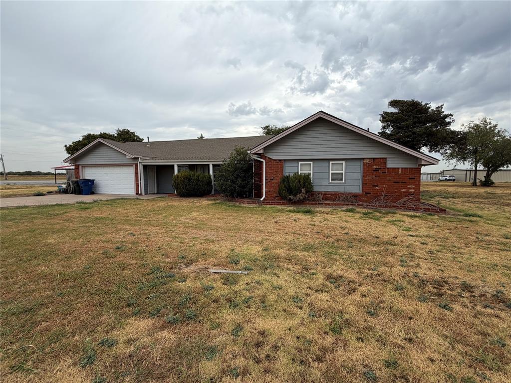 921 E Highway 19 Property Photo 1