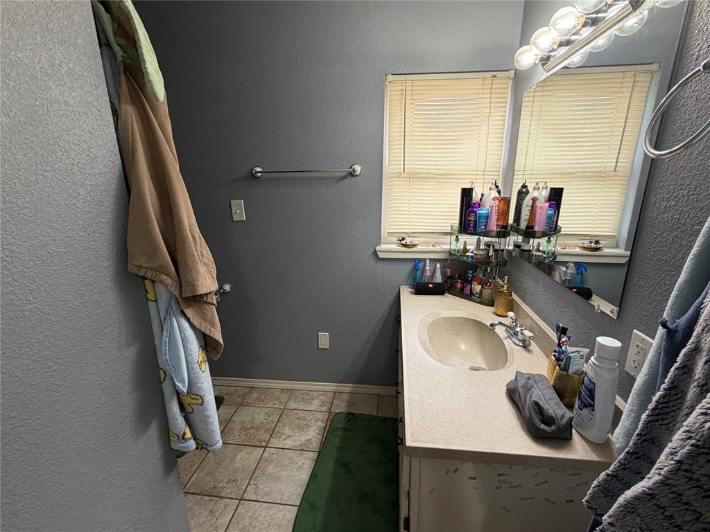 921 E Highway 19 Property Photo 7