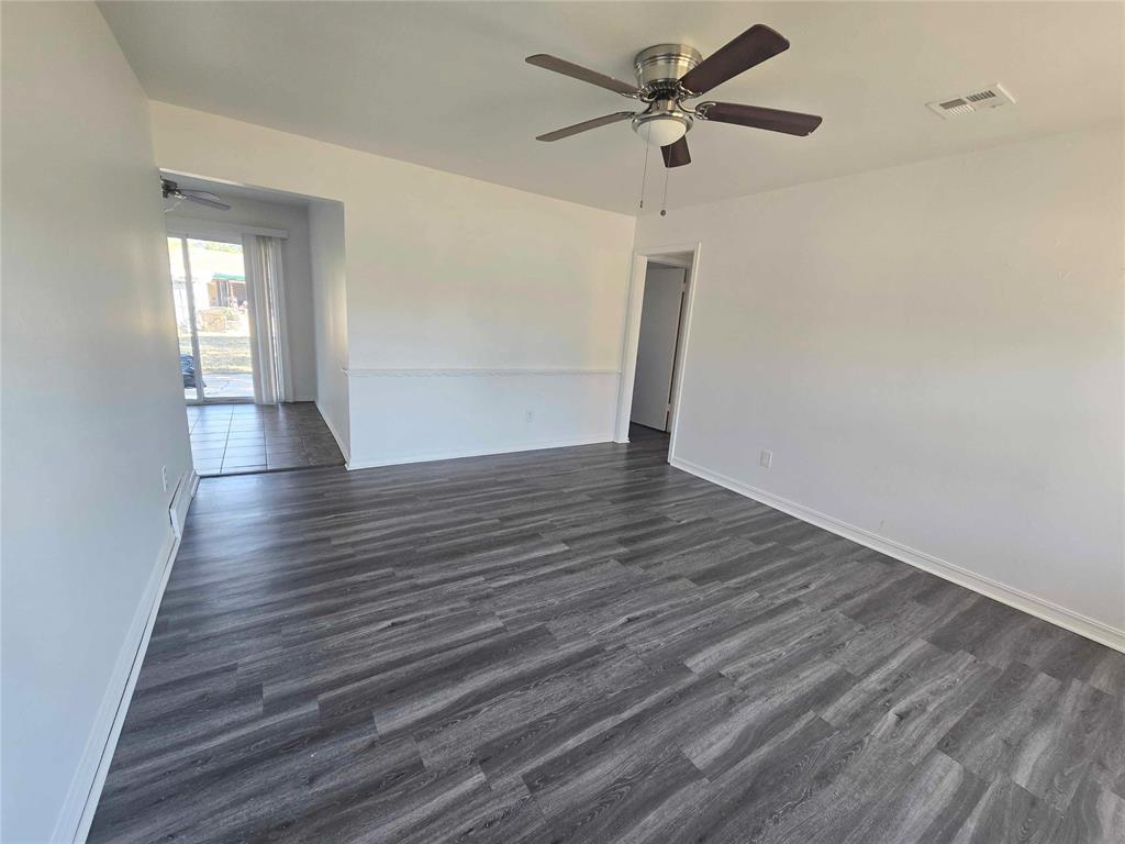 3325 Beechwood Drive Property Photo 2