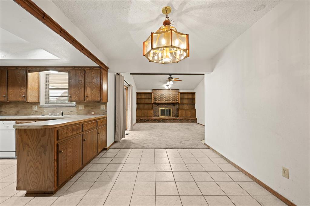 10325 Exter Avenue Property Photo 5
