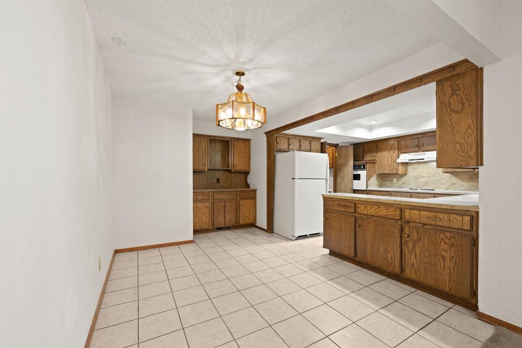 10325 Exter Avenue Property Photo 17