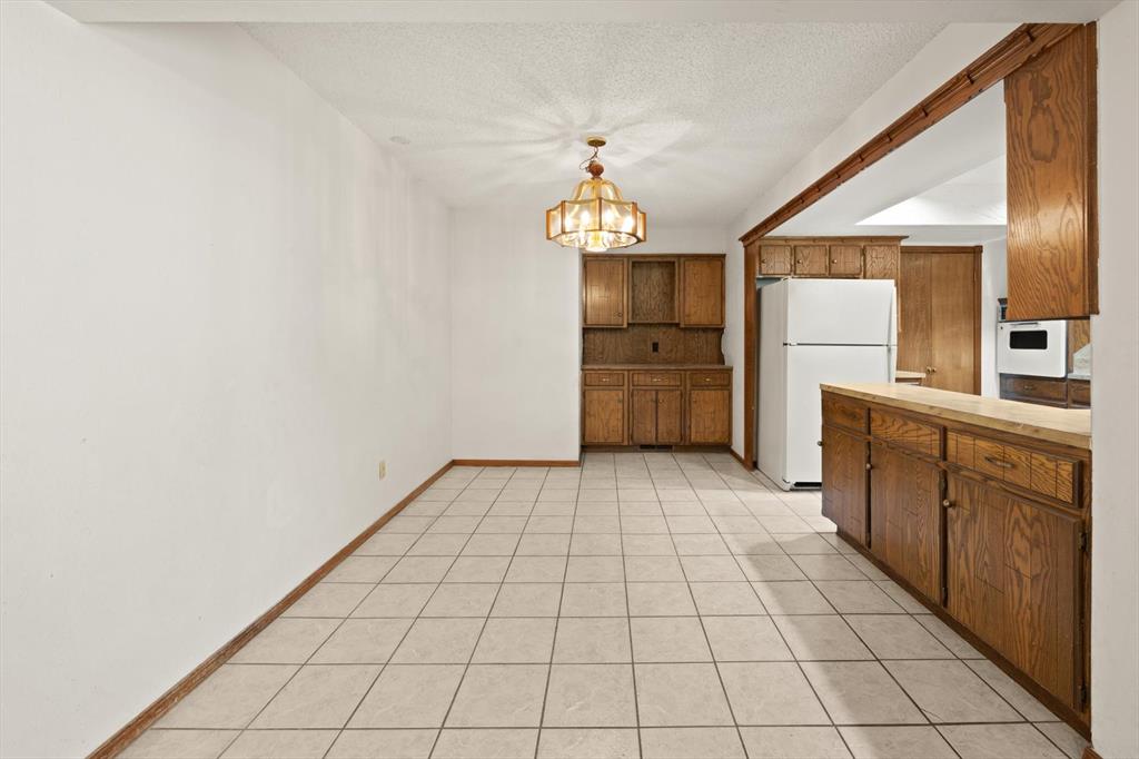 10325 Exter Avenue Property Photo 18