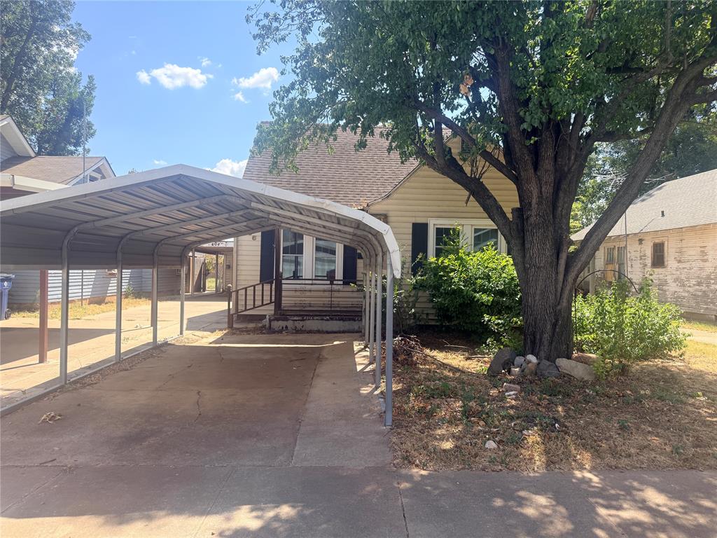 406 W Virginia Avenue Property Photo 1