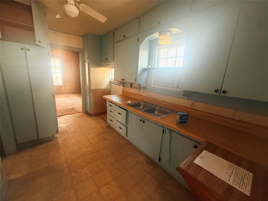 406 W Virginia Avenue Property Photo 5