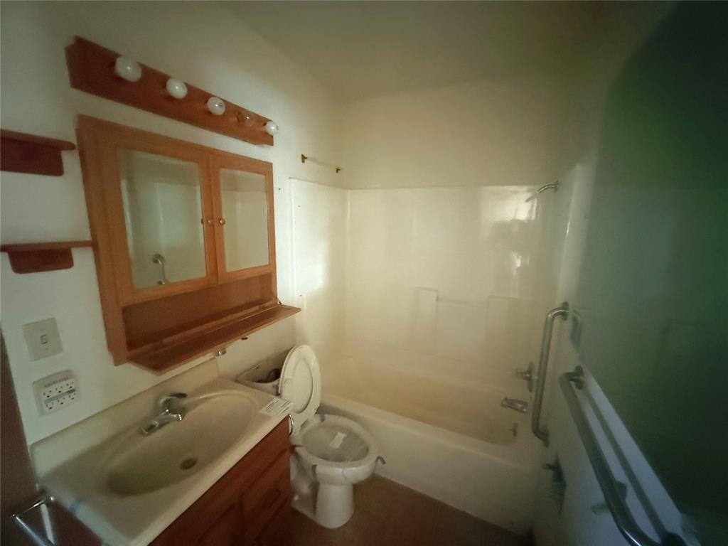 406 W Virginia Avenue Property Photo 7