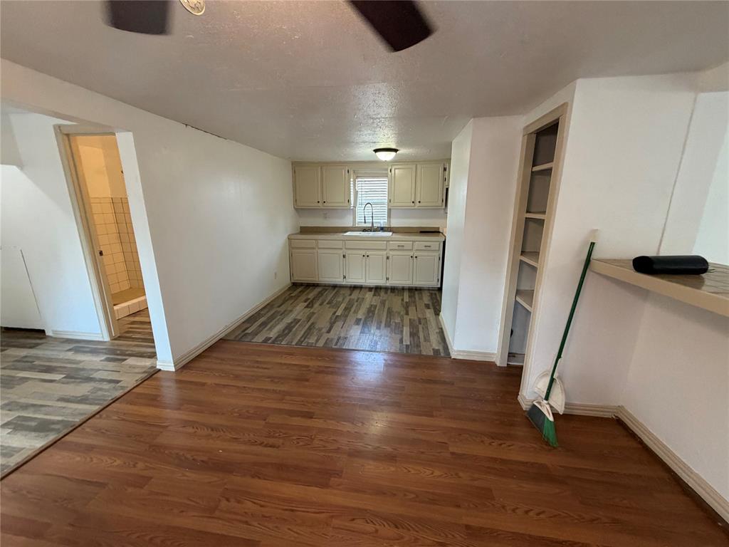 507 E 7th Street Property Photo 8