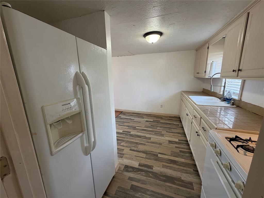 507 E 7th Street Property Photo 12