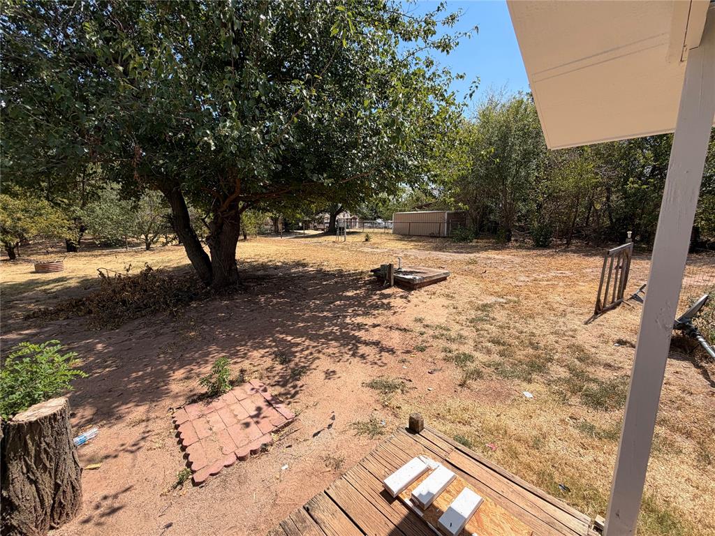 507 E 7th Street Property Photo 23