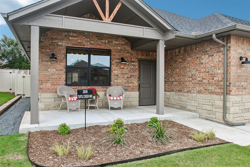 2039 Turtle Creek Way Property Photo 3