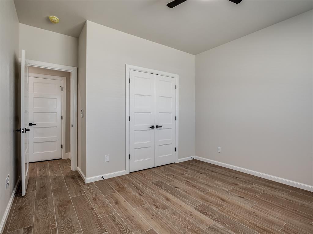 1237 E Stetson Lane Property Photo 31