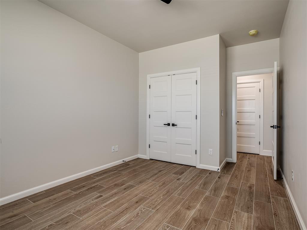 1237 E Stetson Lane Property Photo 35