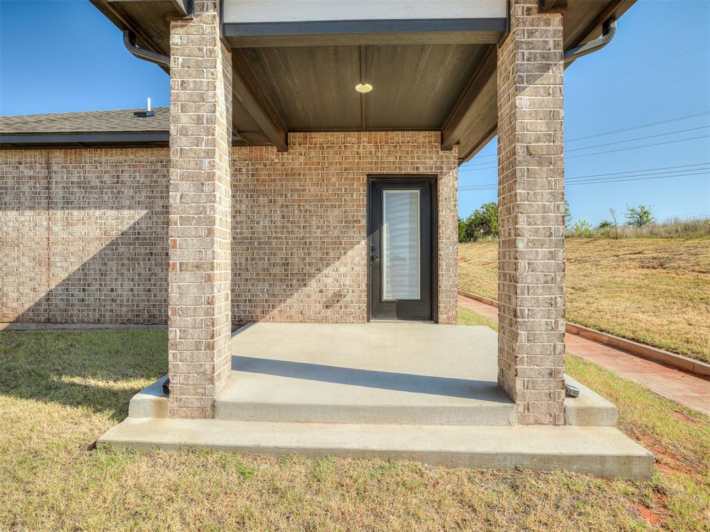 1237 E Stetson Lane Property Photo 36