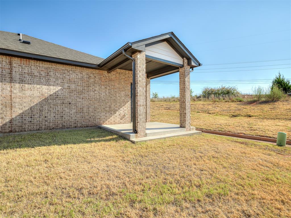 1237 E Stetson Lane Property Photo 37