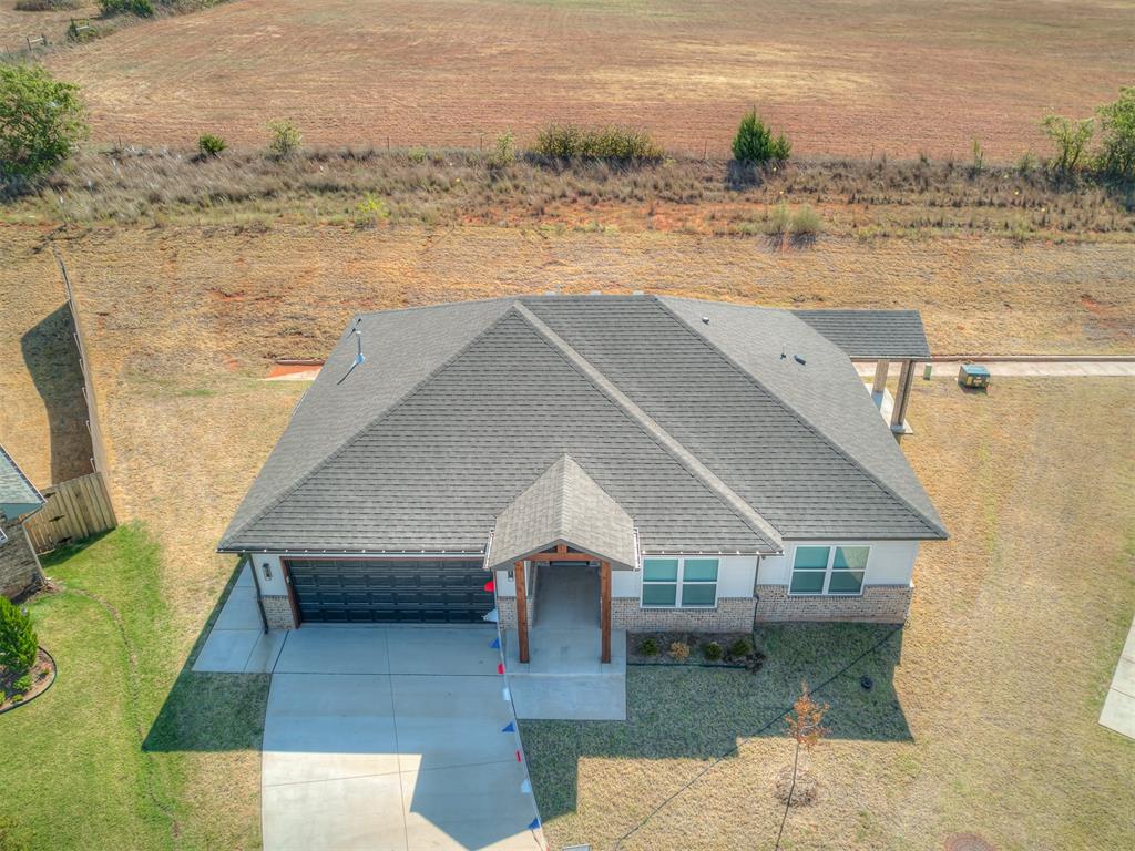 1237 E Stetson Lane Property Photo 39