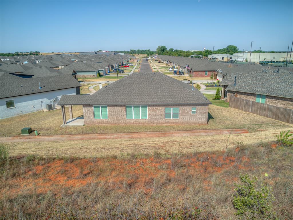1237 E Stetson Lane Property Photo 41