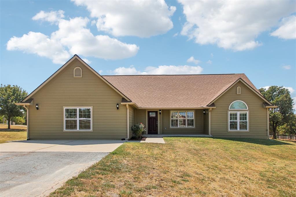 17250 Cottonwood Court Property Photo 2