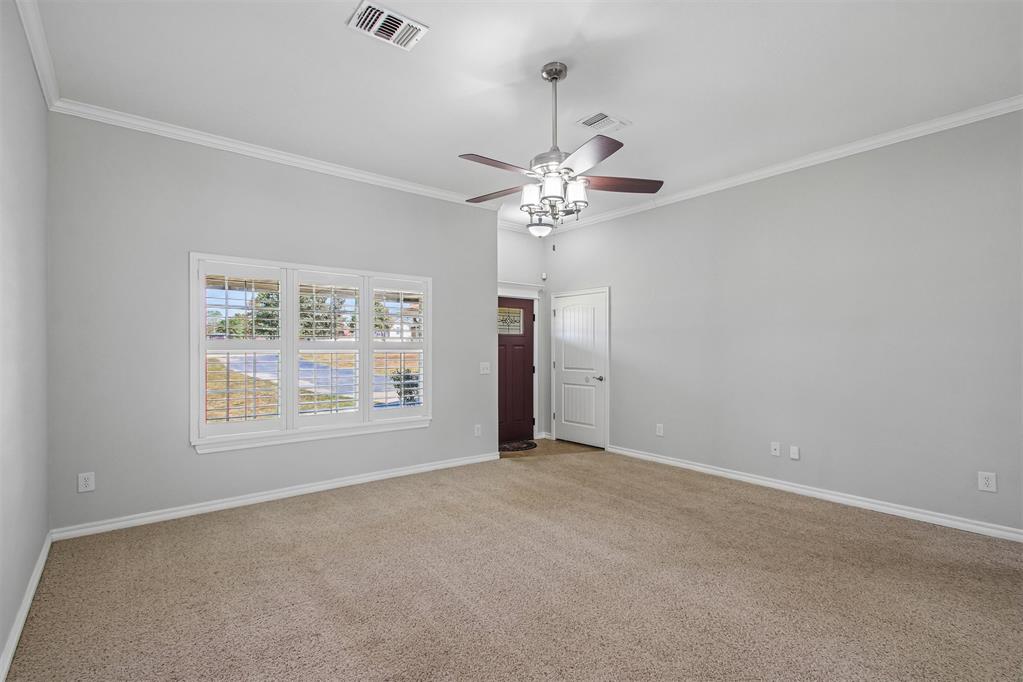 17250 Cottonwood Court Property Photo 9