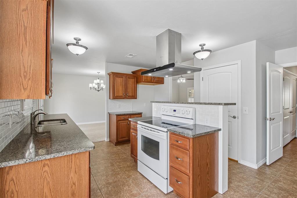 17250 Cottonwood Court Property Photo 18