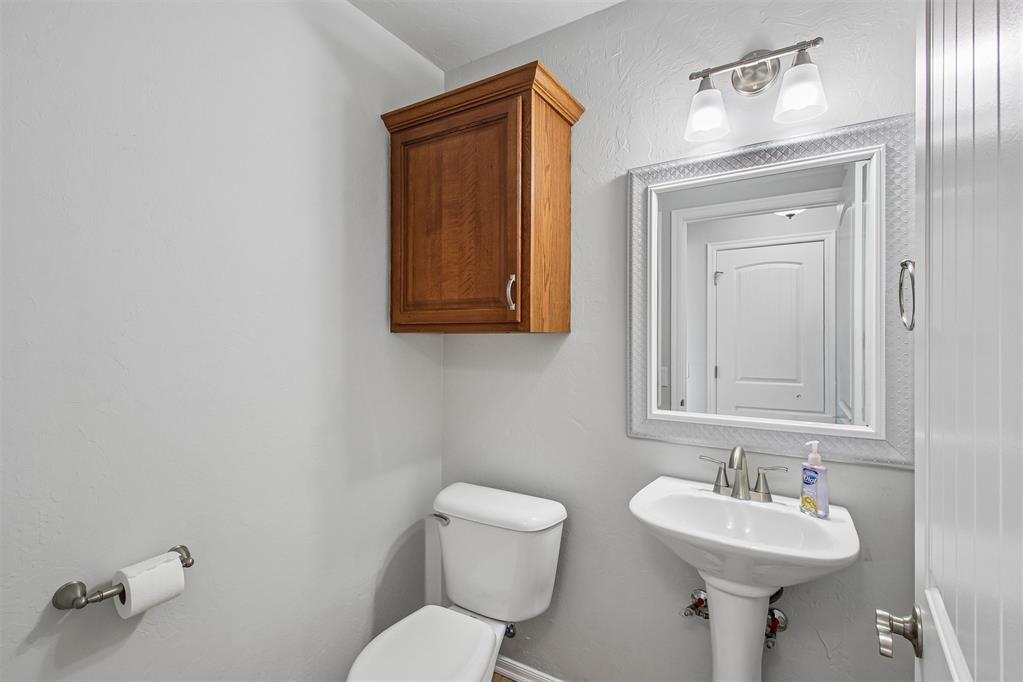 17250 Cottonwood Court Property Photo 19