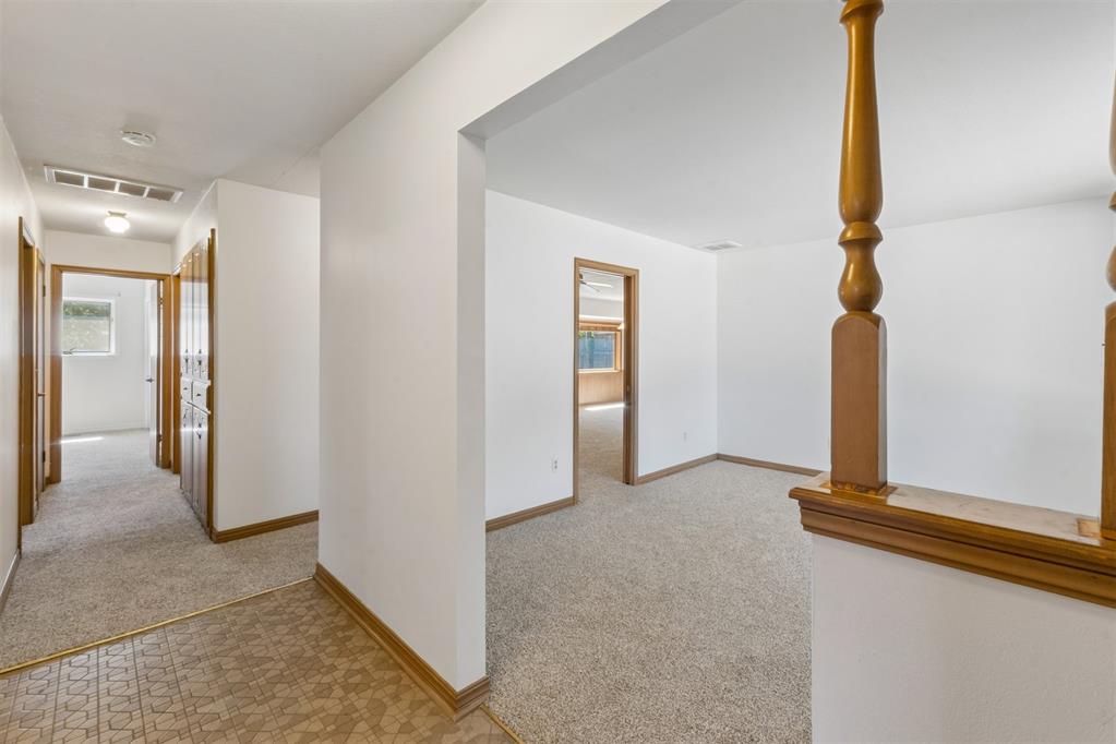 4608 Nw 60th Street Property Photo 6