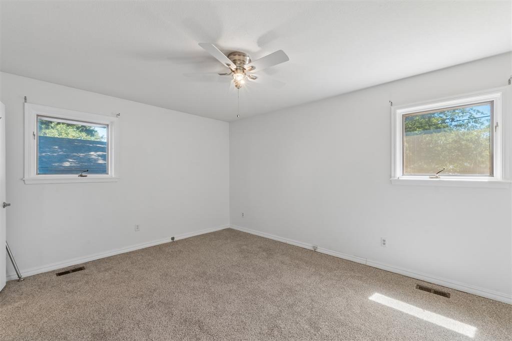 4608 Nw 60th Street Property Photo 21