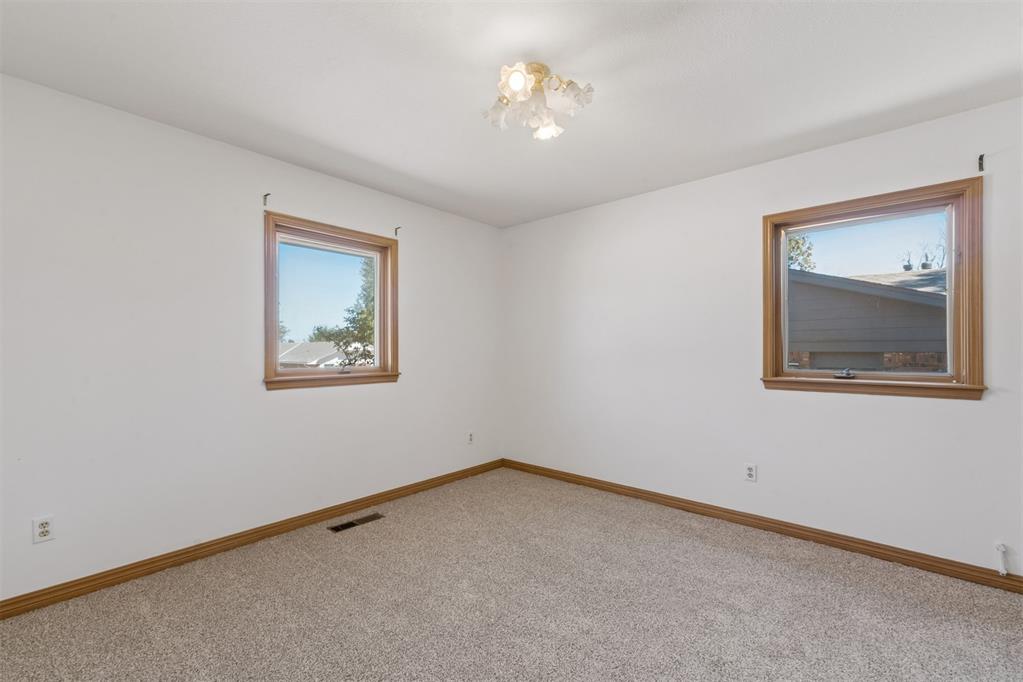 4608 Nw 60th Street Property Photo 29