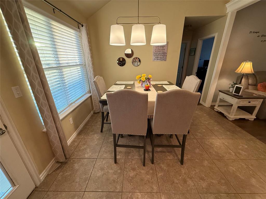2220 Crooked Oak Drive Property Photo 13