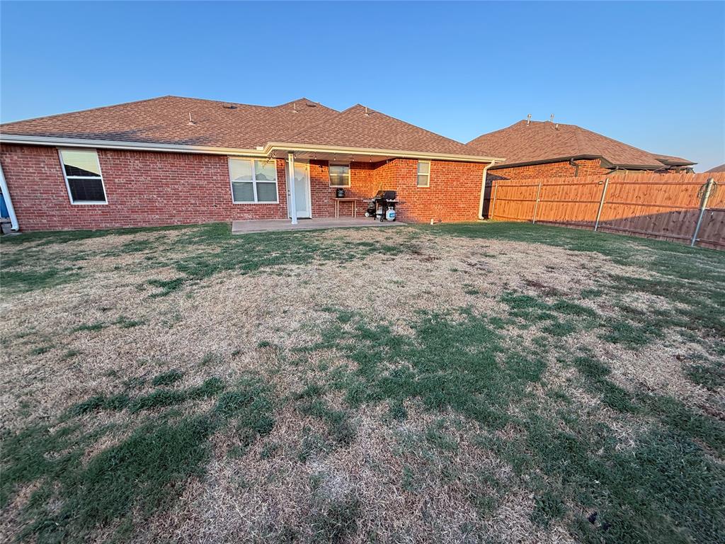 2220 Crooked Oak Drive Property Photo 37