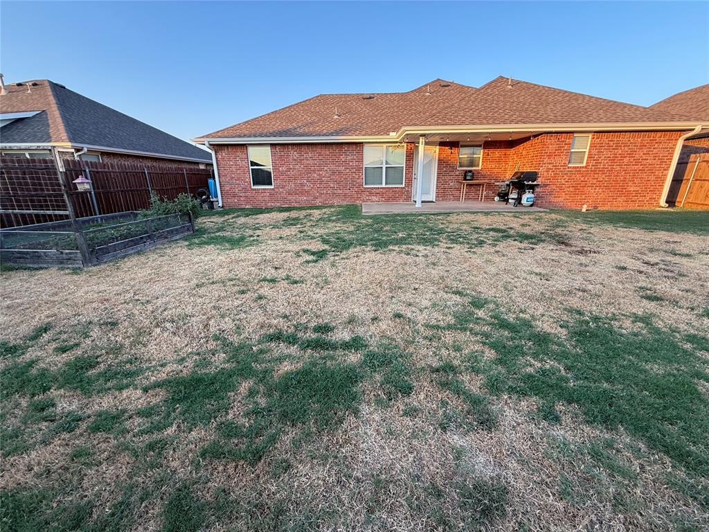 2220 Crooked Oak Drive Property Photo 38