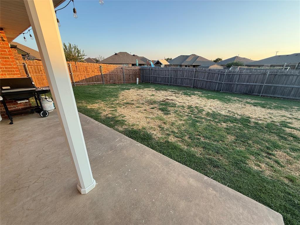 2220 Crooked Oak Drive Property Photo 40
