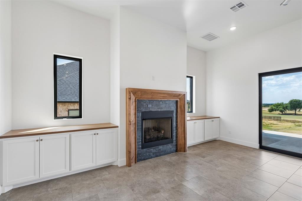 2219 Wintercreek Boulevard Property Photo 10