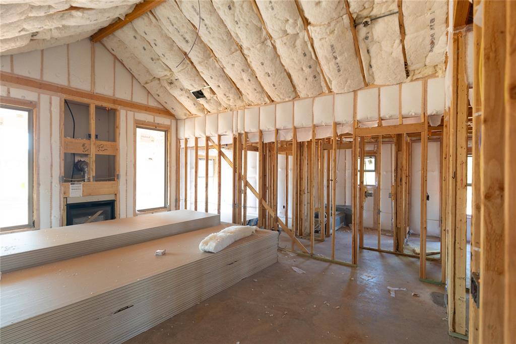 17124 Billy Road Property Photo 3