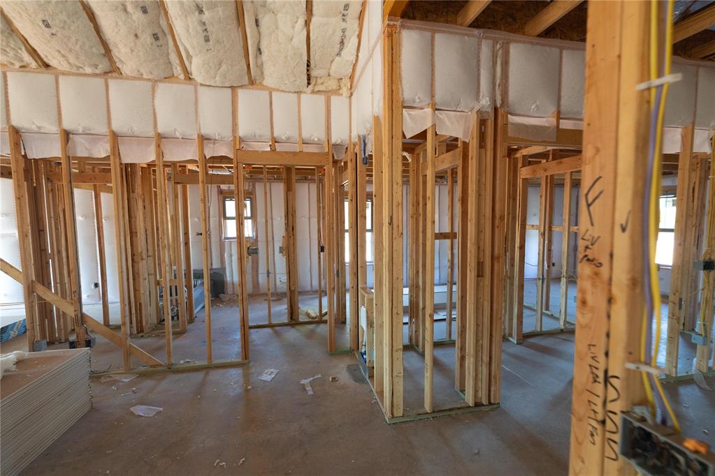 17124 Billy Road Property Photo 4