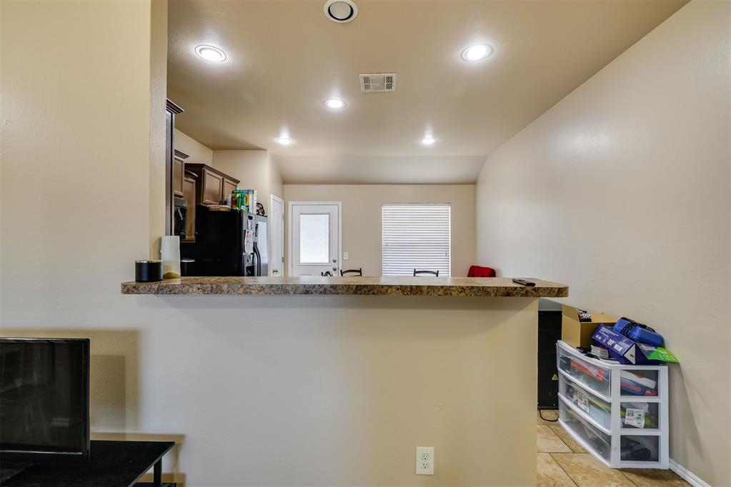 9608 Lauren Drive Property Photo 16